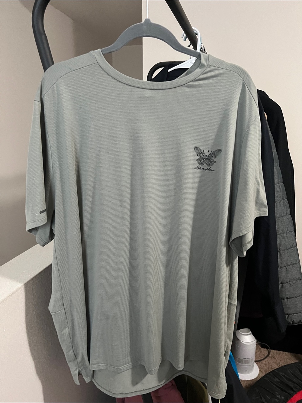 Nike Men's Light Sage Green Short Sleeve Tee with Butterfly Logo dri fit